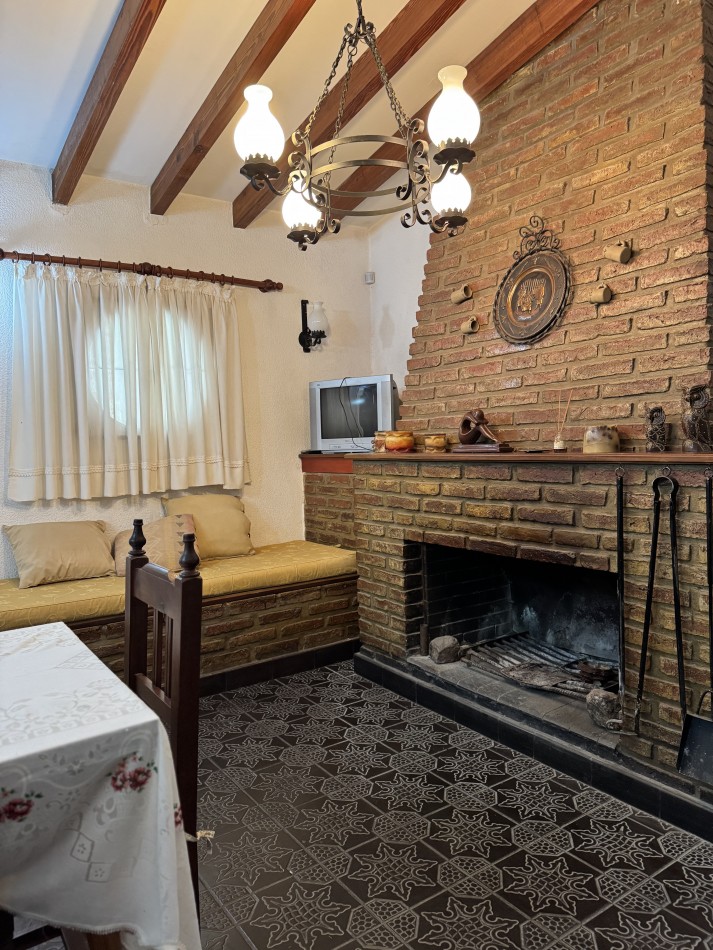 CASA CON BAJADA AL LAGO EN VILLA GUADALUPE