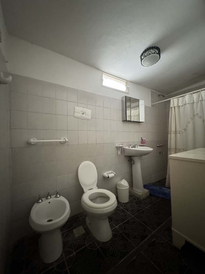 CASA CON BAJADA AL LAGO EN VILLA GUADALUPE