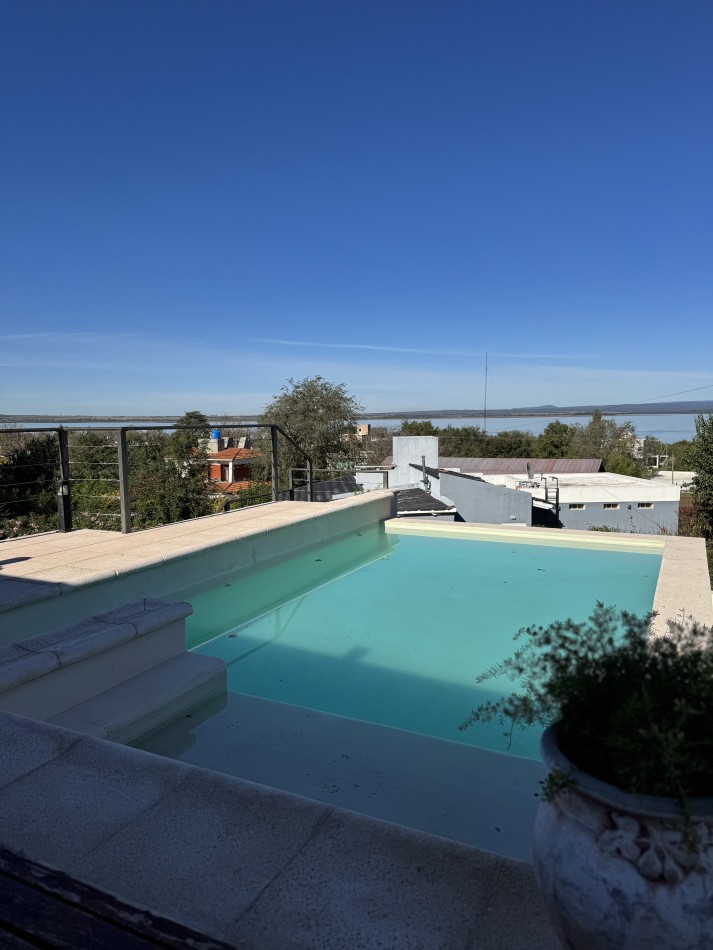CASA EN VILLA NATURALEZA CON IMEJORABLE VISTA