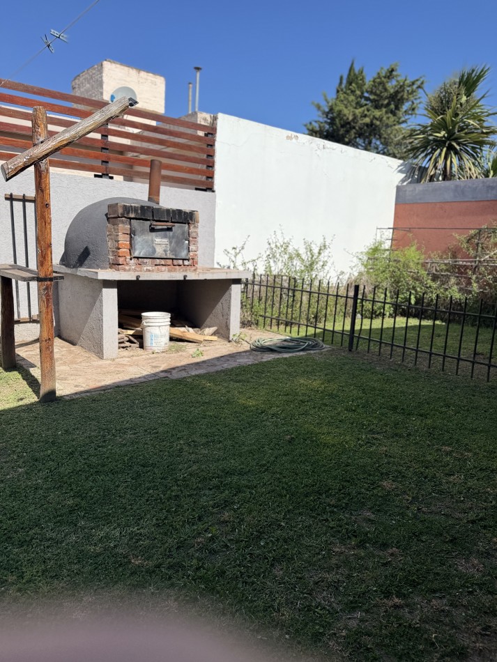 PROPIEDAD EN VILLA DEL DIQUE