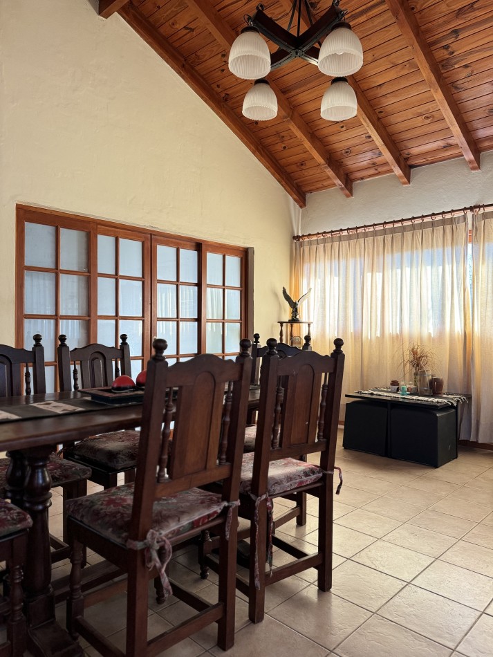 CASA EN VILLA RUMIPAL