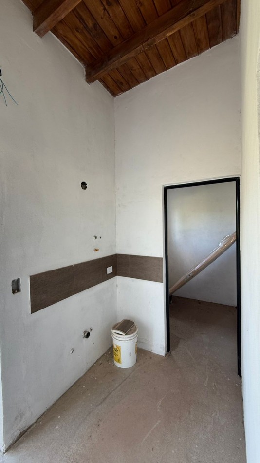 LOCAL EN VENTA EN VILLA DEL DIQUE 