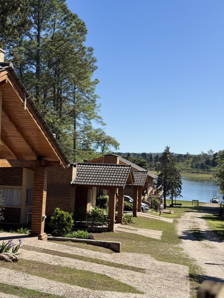 PH CON BAJADA DIRECTA AL LAGO